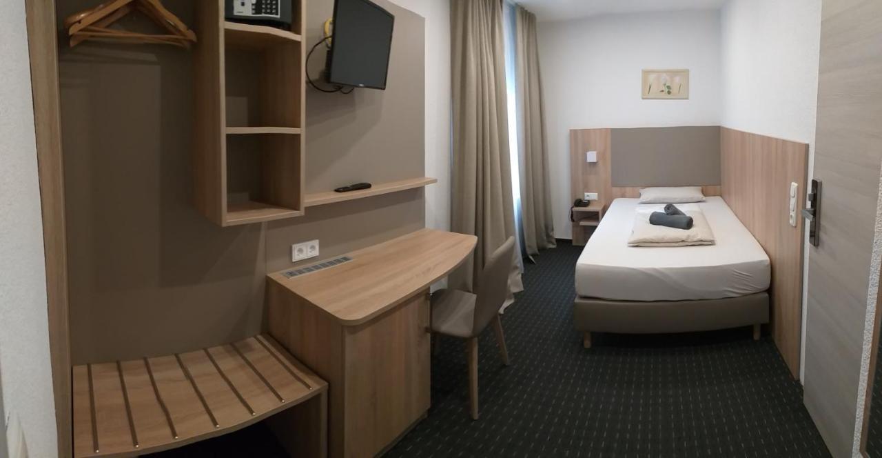 Hotel Kriemhilde Вормс Номер фото