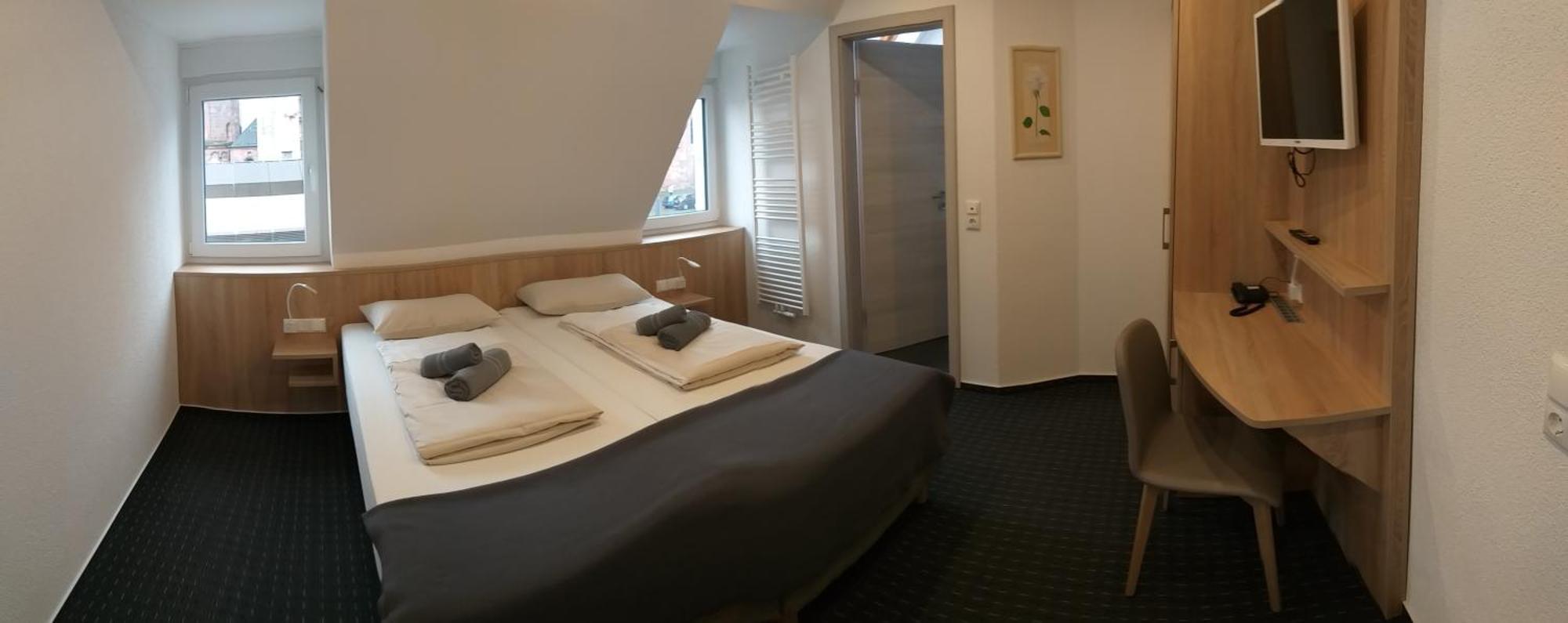 Hotel Kriemhilde Вормс Номер фото